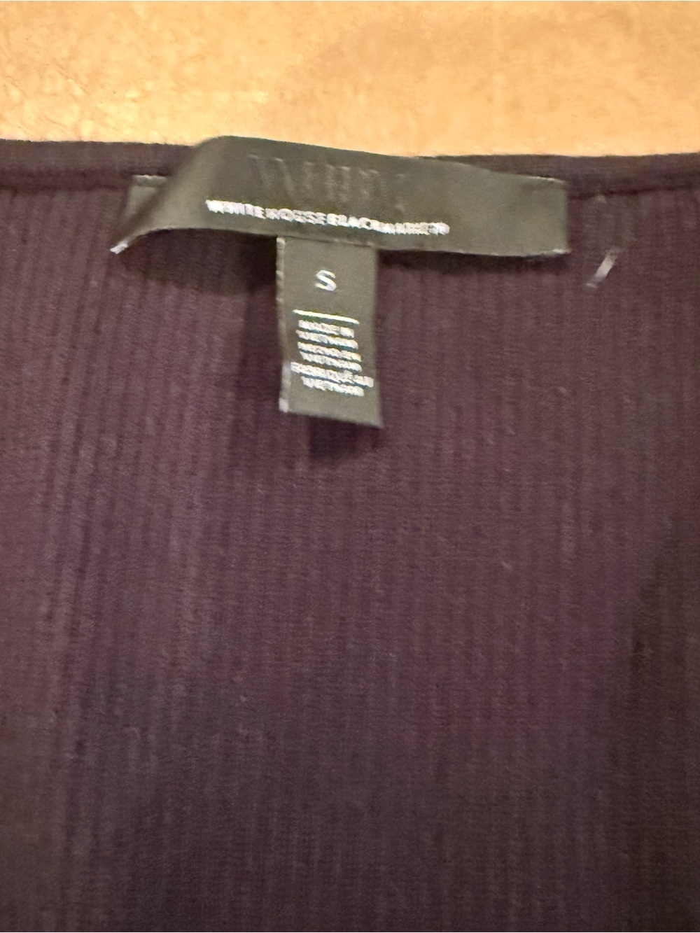Black Ribbed V-Neck Tank - Picture 3 of 3